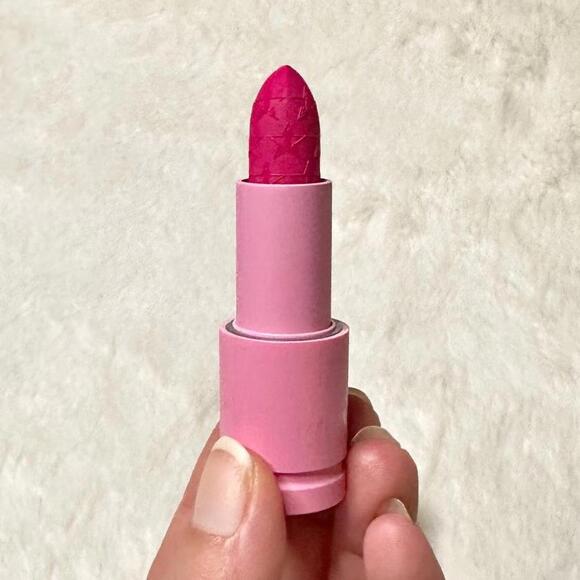 NIB Jeffree Star Hot Commodity Velvet Trap Lipstick Full Size 4g - Picture 3 of 11